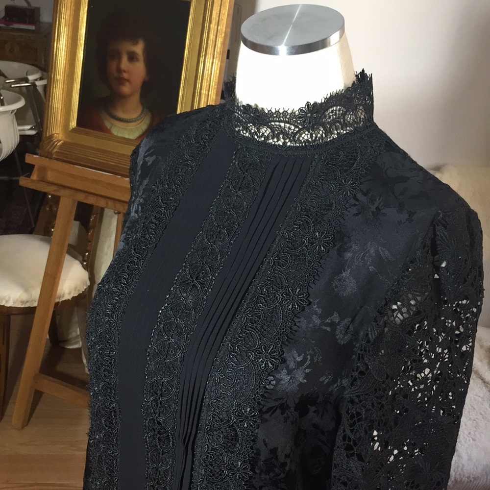 Everything you ever dreamt in a blouse